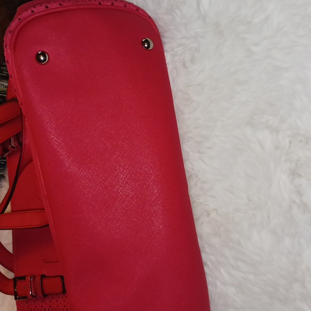 🦋New Large Size Tignanello Leather Laser Cut Large Pink Bag or Tote NWOT - Picture 14 of 17